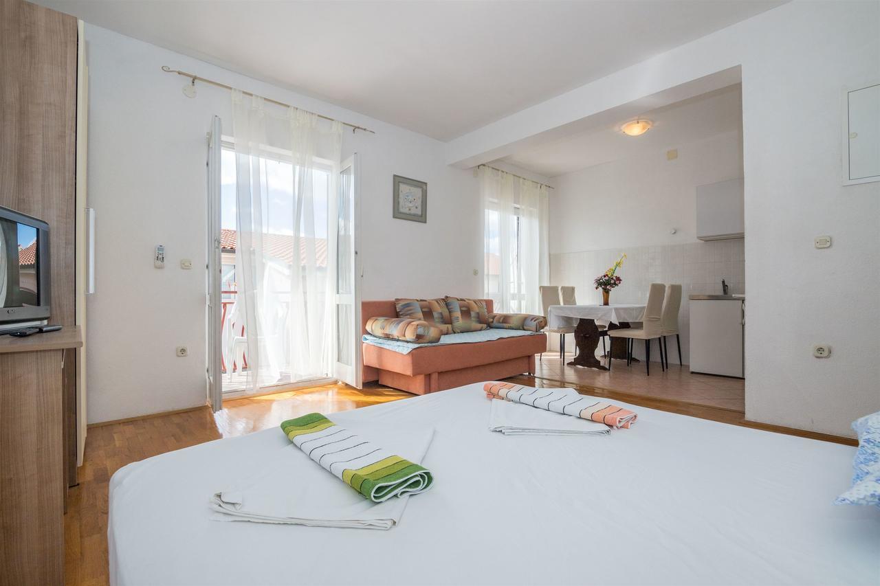 Apartments Zeljko Makarska Kültér fotó